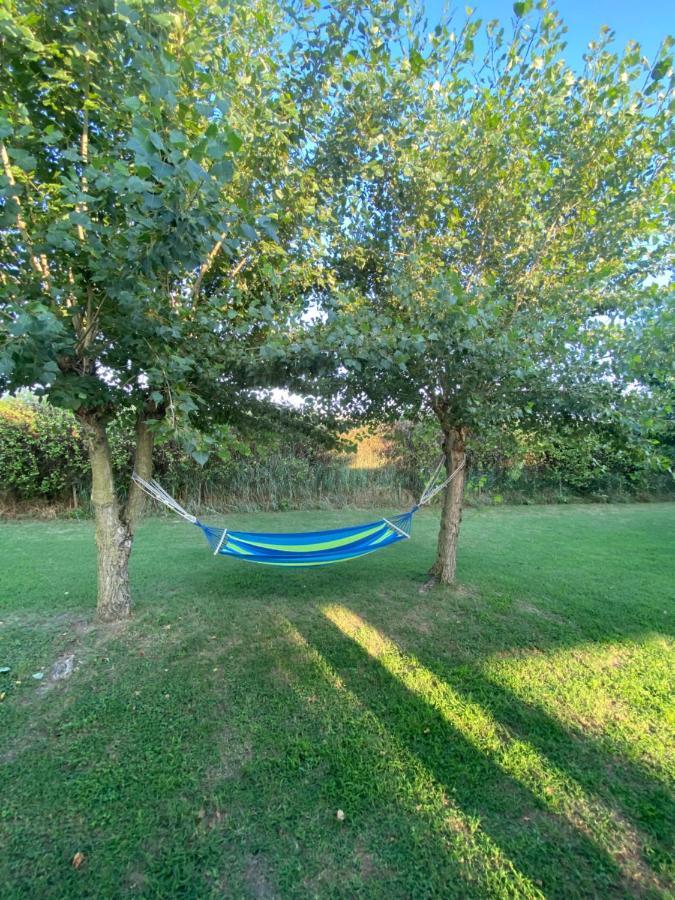Tra Campagna E Mare Bed & Breakfast Lido delle Nazioni Exterior photo
